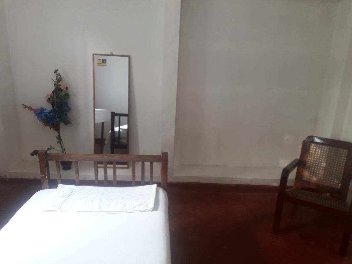 International Meditation Center Hotel Mirissa Esterno foto